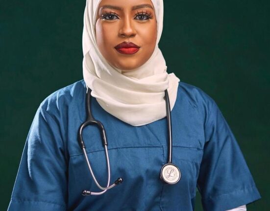 Dr Naima