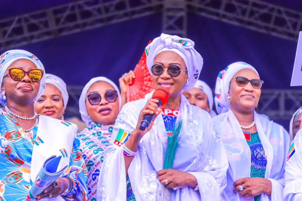 128604729 capture.png 12