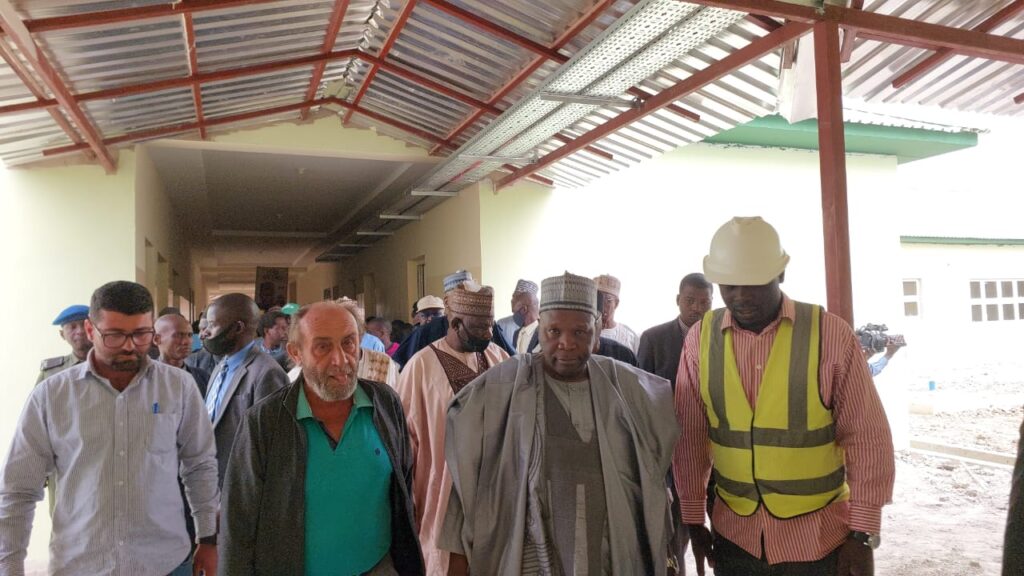 B8FA28A9 00A7 4CDE 80D6 6855F0B4A842