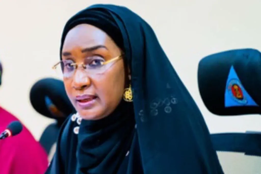 00000000000000000000000000000000000000 7