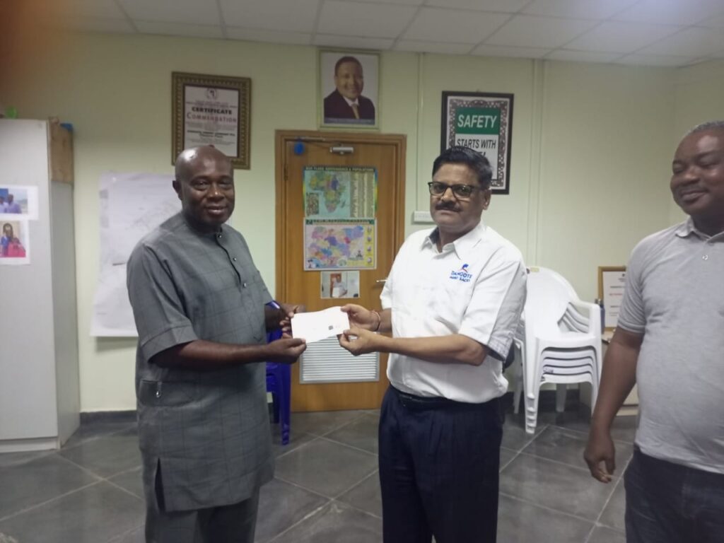 E7202C2B 5789 4AEC 9E12 ED12CC7D8EC8