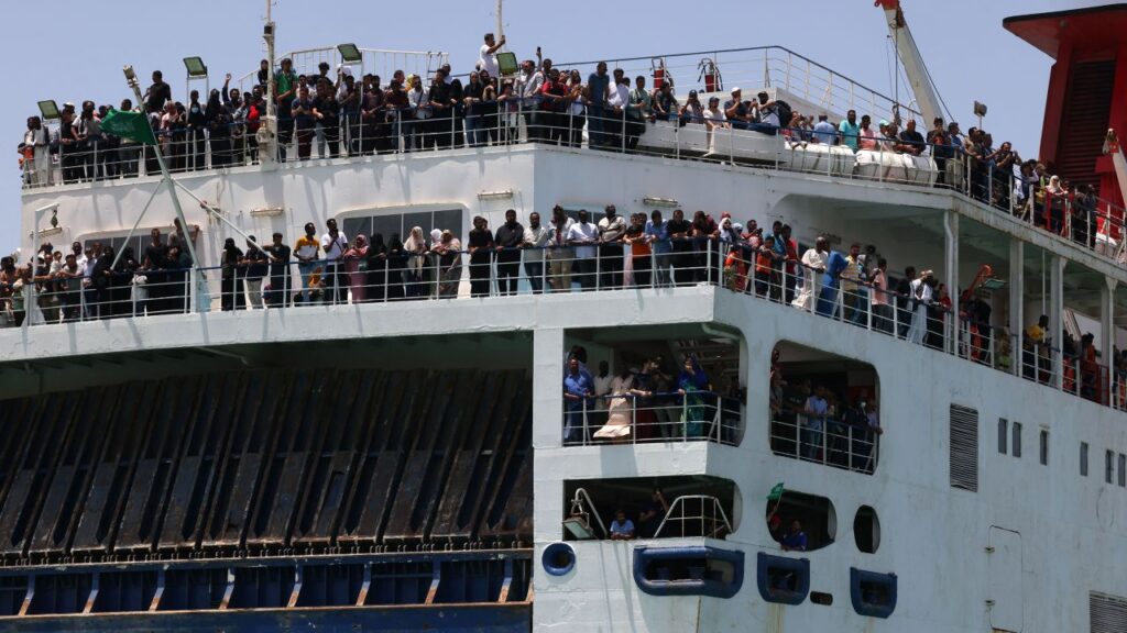 Thousands Safely Cross Red Sea From Sudan Despite Chaos 0000000000000000000000000000000000000000000000000000000000000000000000000000000000000000000000