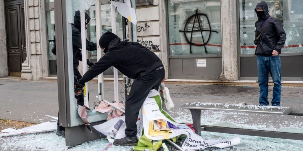 Looting, Fires, Violence As 667 People Arrested In France Riots France Riot