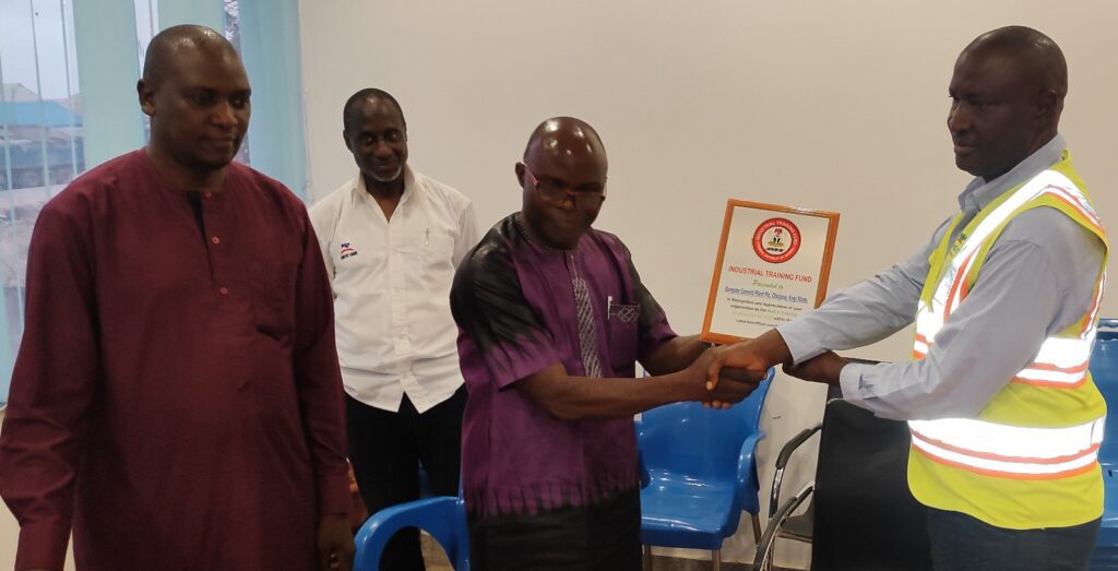 Dangote Cement Bags Best ‘Contributing Employer Award’ 3aaf5f3f 58fa 4bf8 af93 61038e8ad067