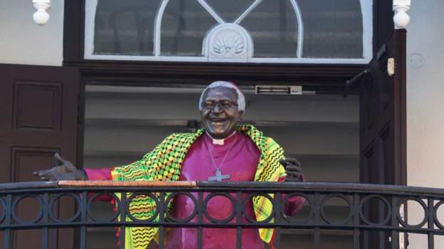 Desmond Tutu Statue Wrapped In Palestinian Scarf Goes On Display Desmond Tutu