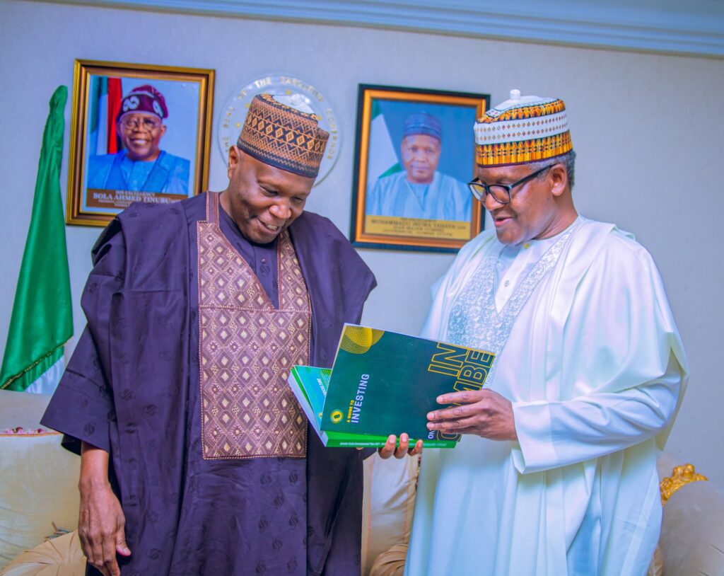 7273b478 eeb0 4c71 bc0b 5f3dbab012fa