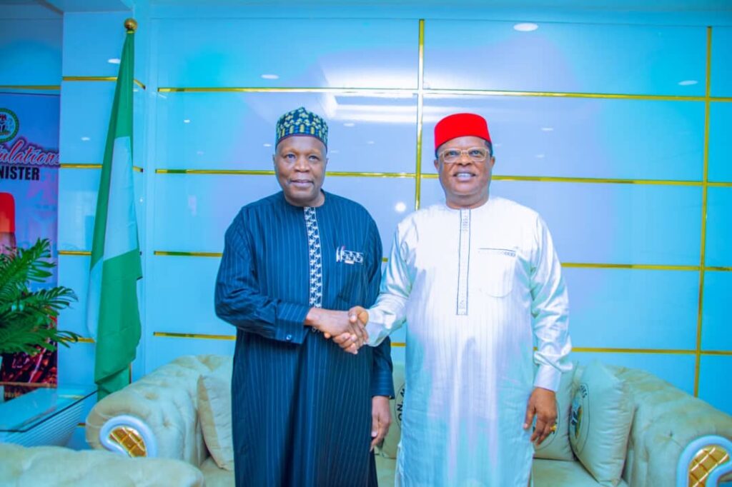 389488b9 960f 46f4 b9d3 57f97a67787f