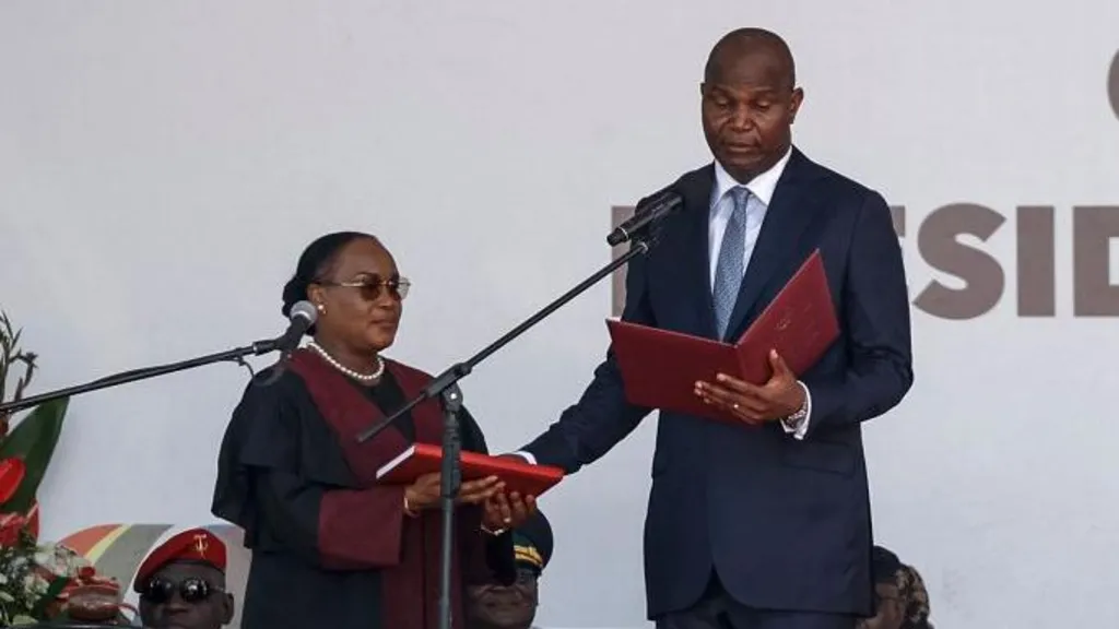 Mozambique’s New President Sworn In Despite Opposition Boycott Mozambique President