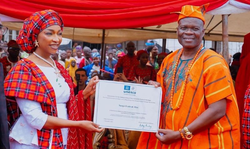 Musawa Presents UNESCO Certificate To Alaafin Of Oyo At Sango World Festival Musawa Sango 1