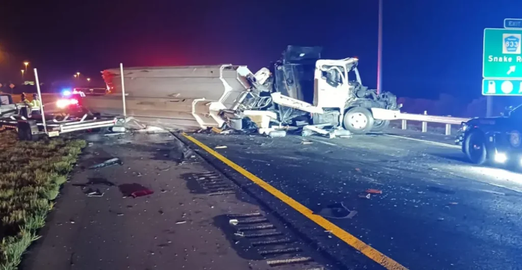 Head-On Crash Between Police Van, Prison Bus Kills 16 In Namibia Namibia Accident e1756677933882