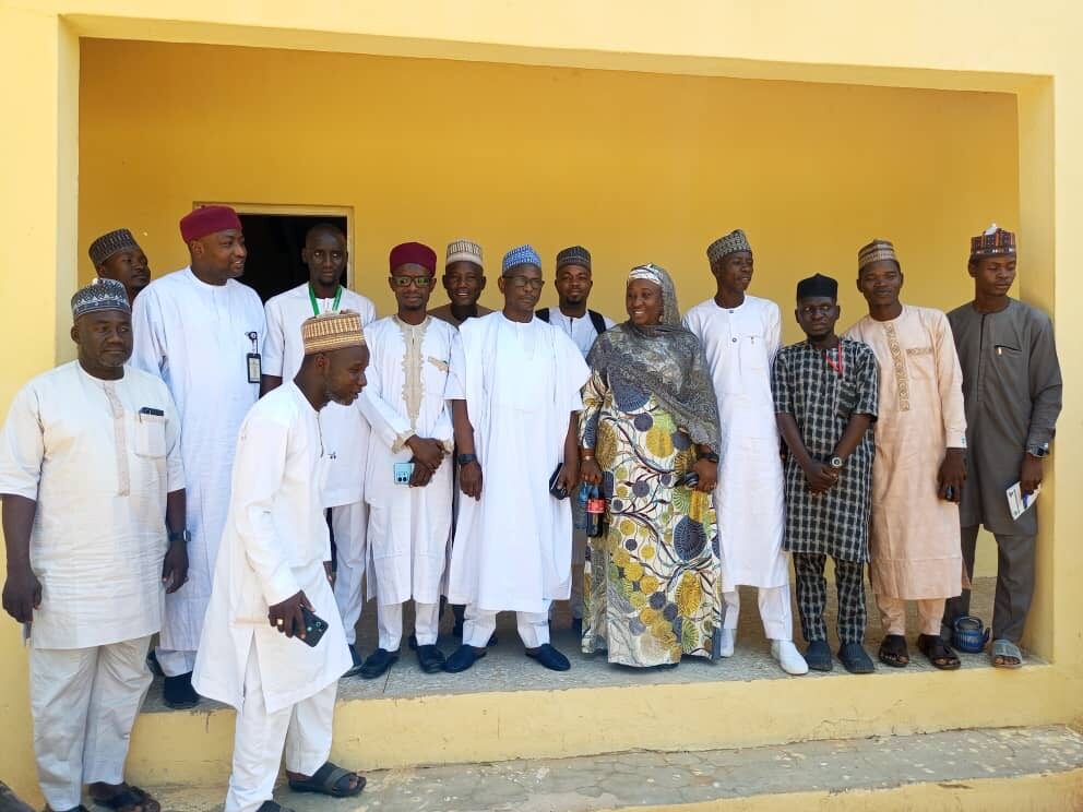 49aa002a b948 4dc9 b021 3c384ce45825