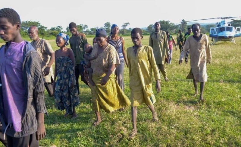 PHOTOS: Soldiers Rescue Four Chinese Nationals, 17 Other Kidnap Victims Soldiers Rescue 1