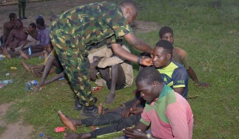 PHOTOS: Soldiers Rescue Four Chinese Nationals, 17 Other Kidnap Victims 2 Soldiers Rescue 3