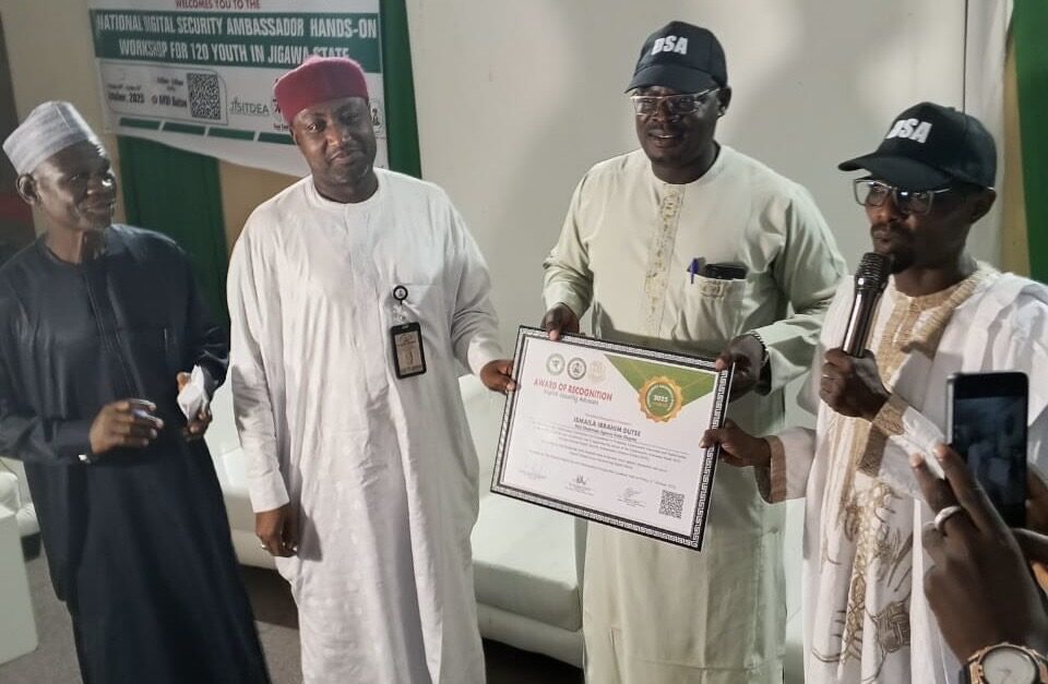 Jigawa Government Honours NUJ Chairman As Advocate Of Cybersecurity Awareness 71c1d537 fe97 4408 bac0 8c3d6d1602c8