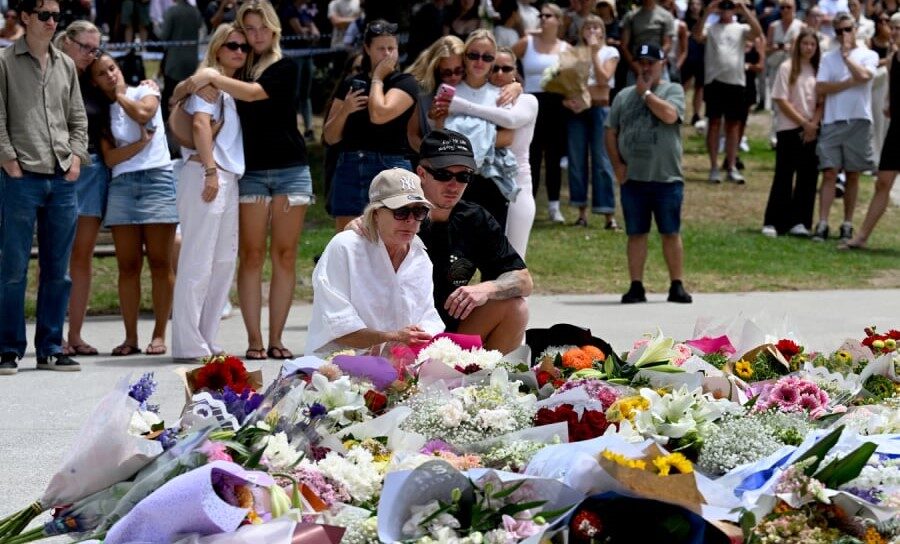 Father, Son Kill 15 At Jewish Festival In Australia Bondi Beach 2