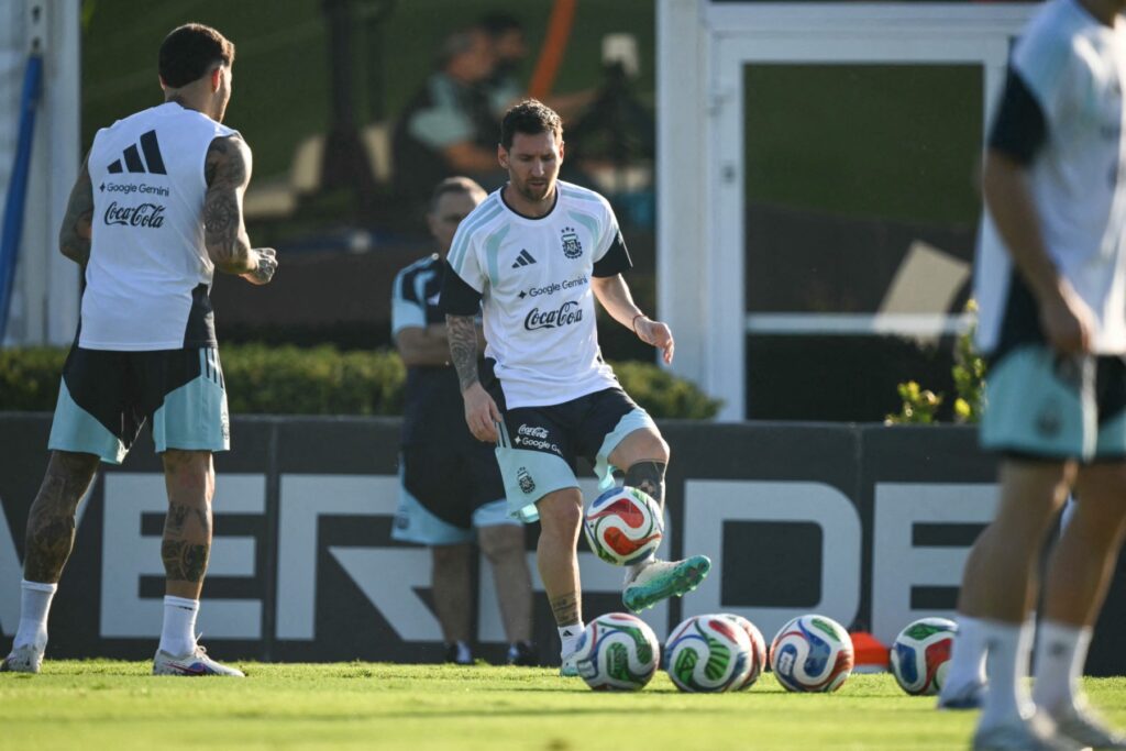 Messi To Start For Argentina In World Cup Send-Off Against Zambia Messi Trains