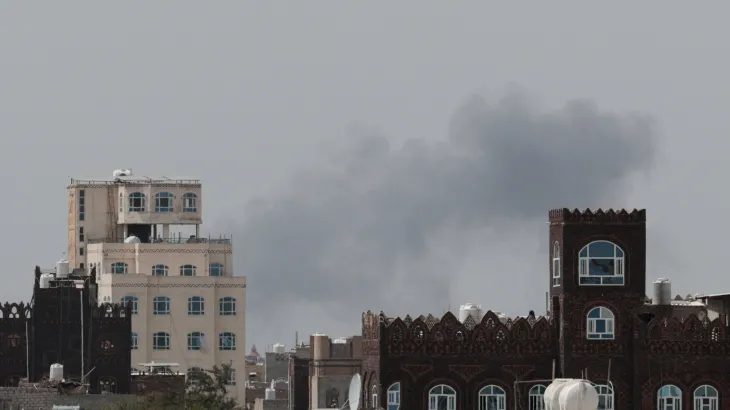 Tension Rising As Yemen Government Attacks Sanaa Airport, Houthis Fire Missiles Yemen Tension