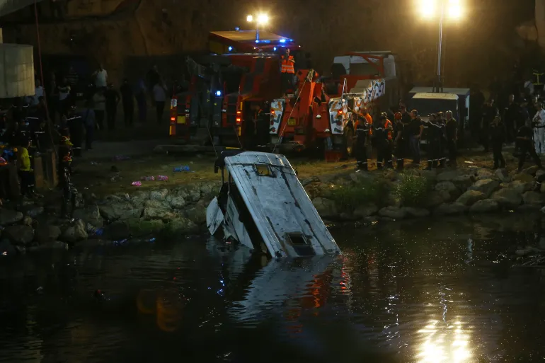 Algerian Bus Plunges Into Ravine Killing At Least 27, 39 Others Injured Algerian Bus