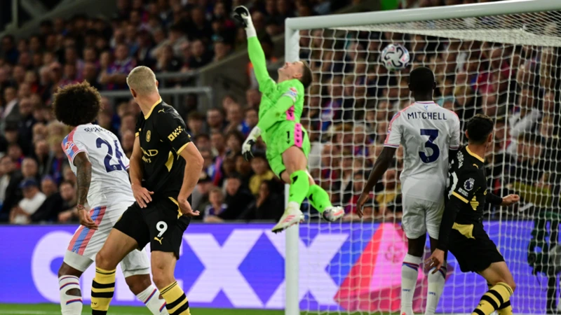 Cherki Inspires Manchester City To A Confortable Win At Crystal Palace Man City Palace 1