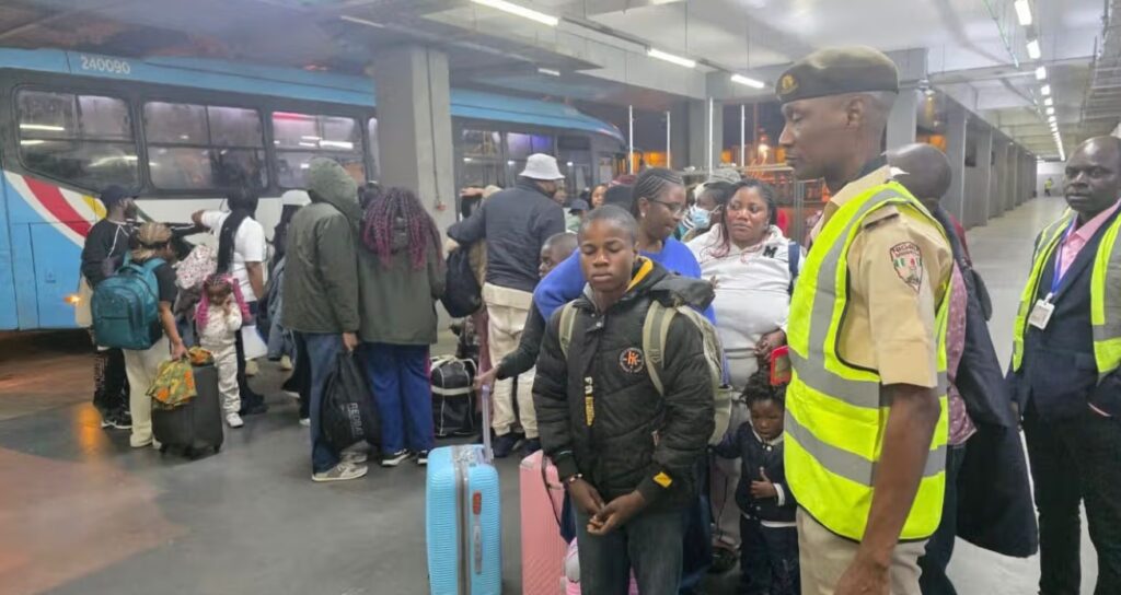 Another Batch OF 67 Nigerians Return From South Africa, Receive N50,000 Each S A New Batch
