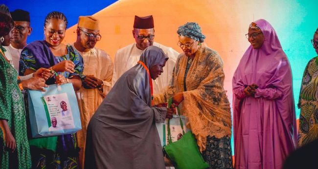 FG Distributes Over 200,000 Maternal Kits, Targets 2.9m Pregnant Women Remi Maternal Kit