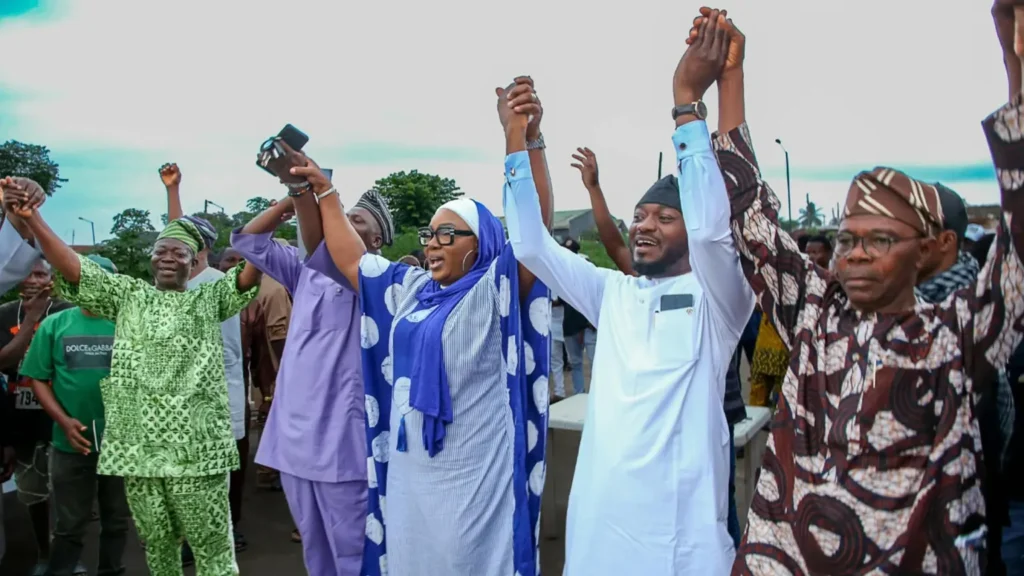Ogun PDP Deputy Governor Candidate, Yemi Kolapo, Rallies Communities For Adebutu Yemi PDP 4